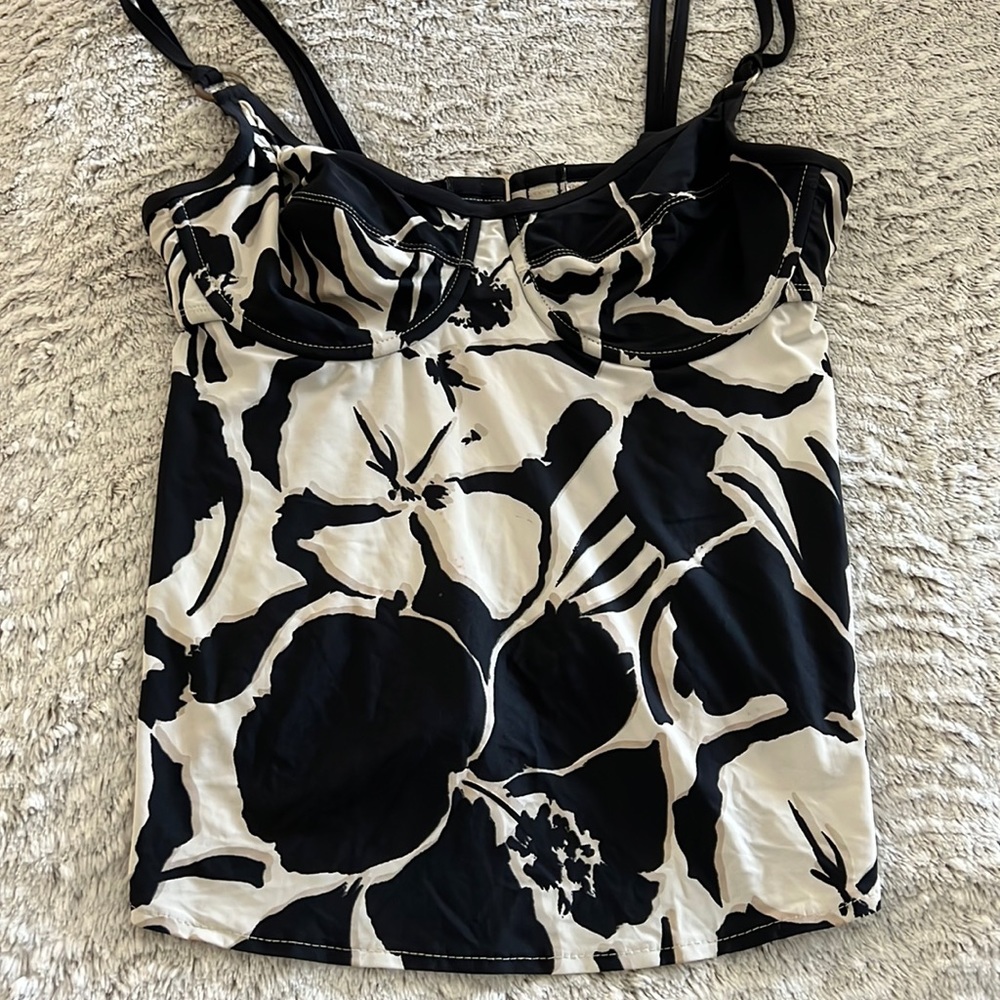 Tara Grinna underwire bra tankini with apron back